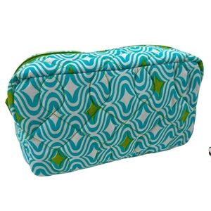 NWT Quilted Cosmetic Bag Buckhead Betties Curve Appeal Turquoise Green